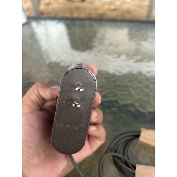 Dyson Cordless Vacuum 205720-02 Original Ac Power Adapter - Picture 3 of 4